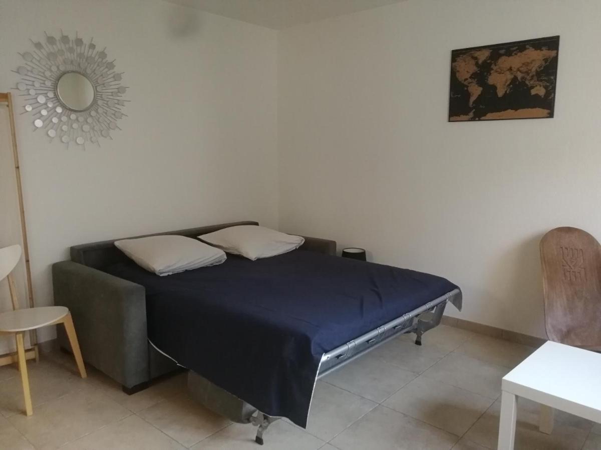 Studio Climatise Dans Residence Avec Piscine Et Tennis Hyères Екстериор снимка