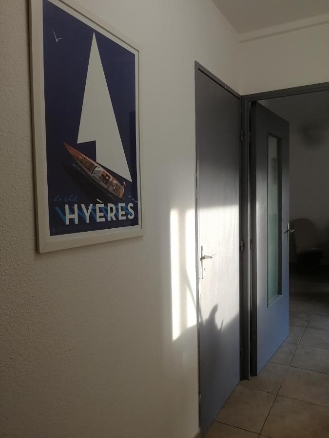 Studio Climatise Dans Residence Avec Piscine Et Tennis Hyères Екстериор снимка